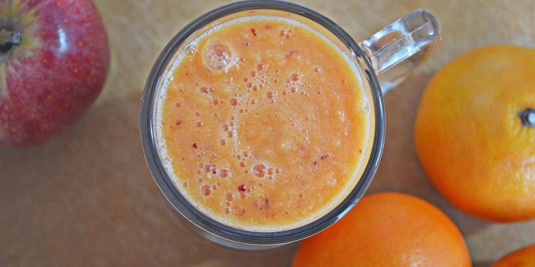 Šejk iz konopljinega mleka in dateljev - sprosti um, poveča energijo in prizemlji (vse 3 doshe) 1 foto pixabay.com