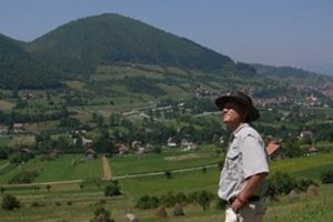 Duhovno potovanje in voden ogled doline bosanskih piramid z dr. Semirjem Osmanagićem in njegovo predavanje v Ljubljani 9