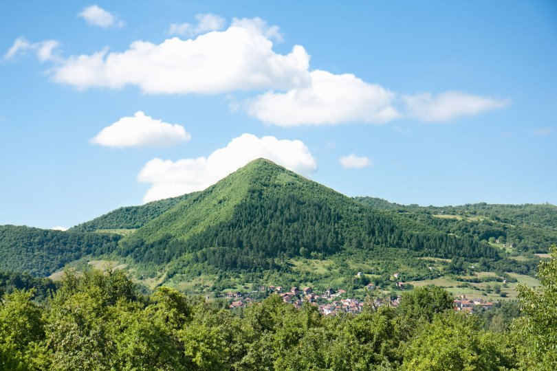 Bosanske piramide - energetsko, duhovno potovanje in strokovno vodeni ogledi; 26. do 29. oktober 2024; Jesenske počitnice z dr. Semirjem Osmanagićem 7