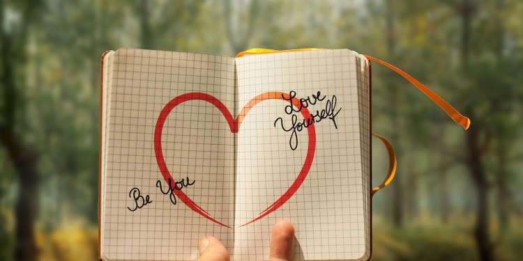 Soočenje s sabo je pomemben del osebne rasti 1 foto pixabay.com