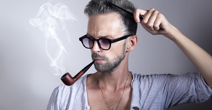 Vzorci narcisoidne osebnosti – prepričanja, ki ustvarjajo iluzijo moči 1 narcis