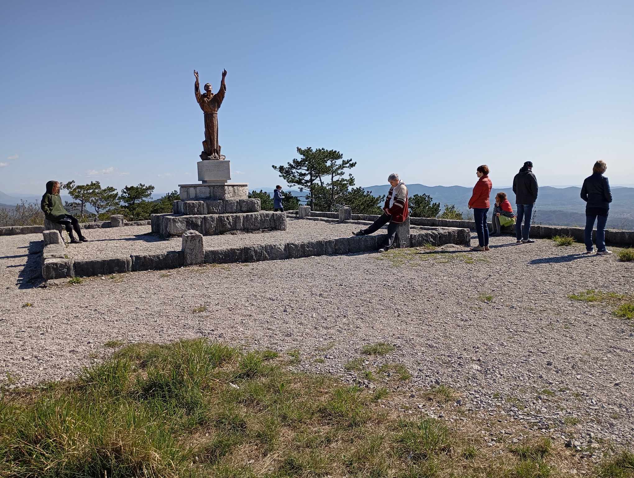 ŠEPET SVETOSTI - ZIMSKI MEDITACIJSKI ODMIK NA SVETI GORI od 19. - 21. decembra